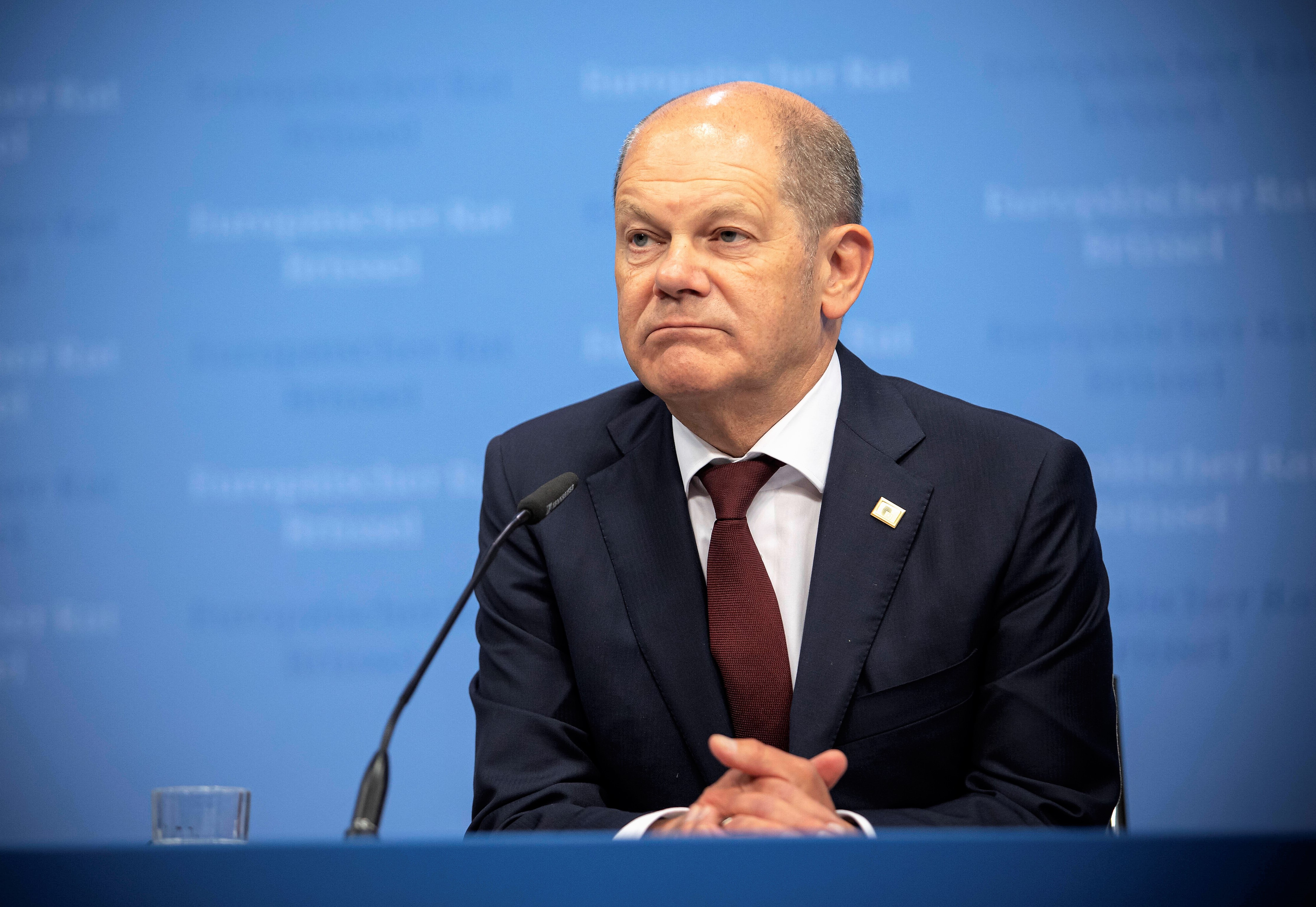 Russen feiern Olaf Scholz als "Held der Sowjetunion" nach Blockade der Panzerlieferungen! Blamage für Deutschland