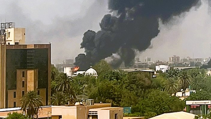 Bundeswehr bricht Rettungsmission im Sudan ab! Botschaftspersonal kann nicht befreit werden!