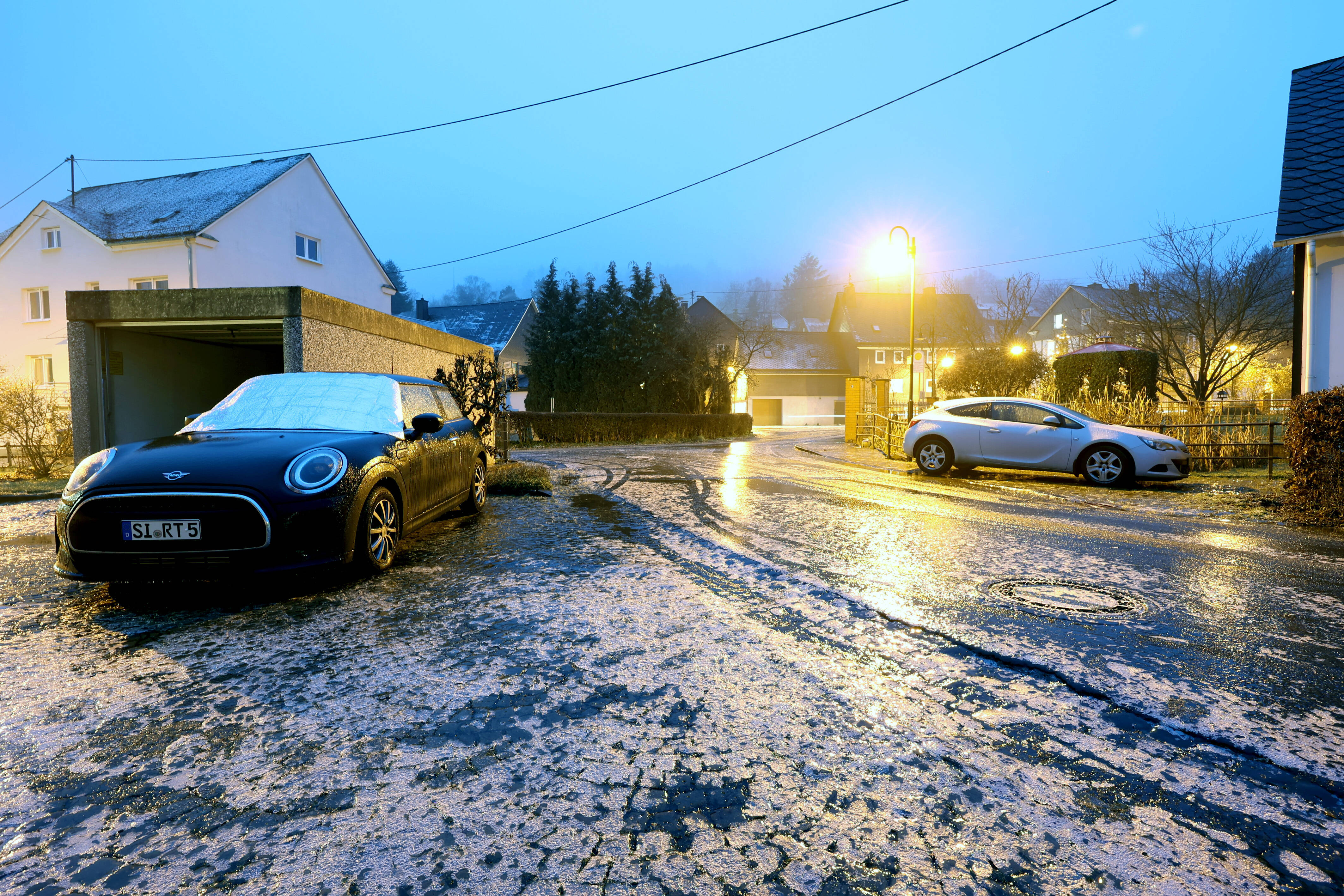 EILMELDUNG - Schulfrei in Teilen Deutschlands, gefährliches Blitz-Eis - teilweise Lebensgefahr!