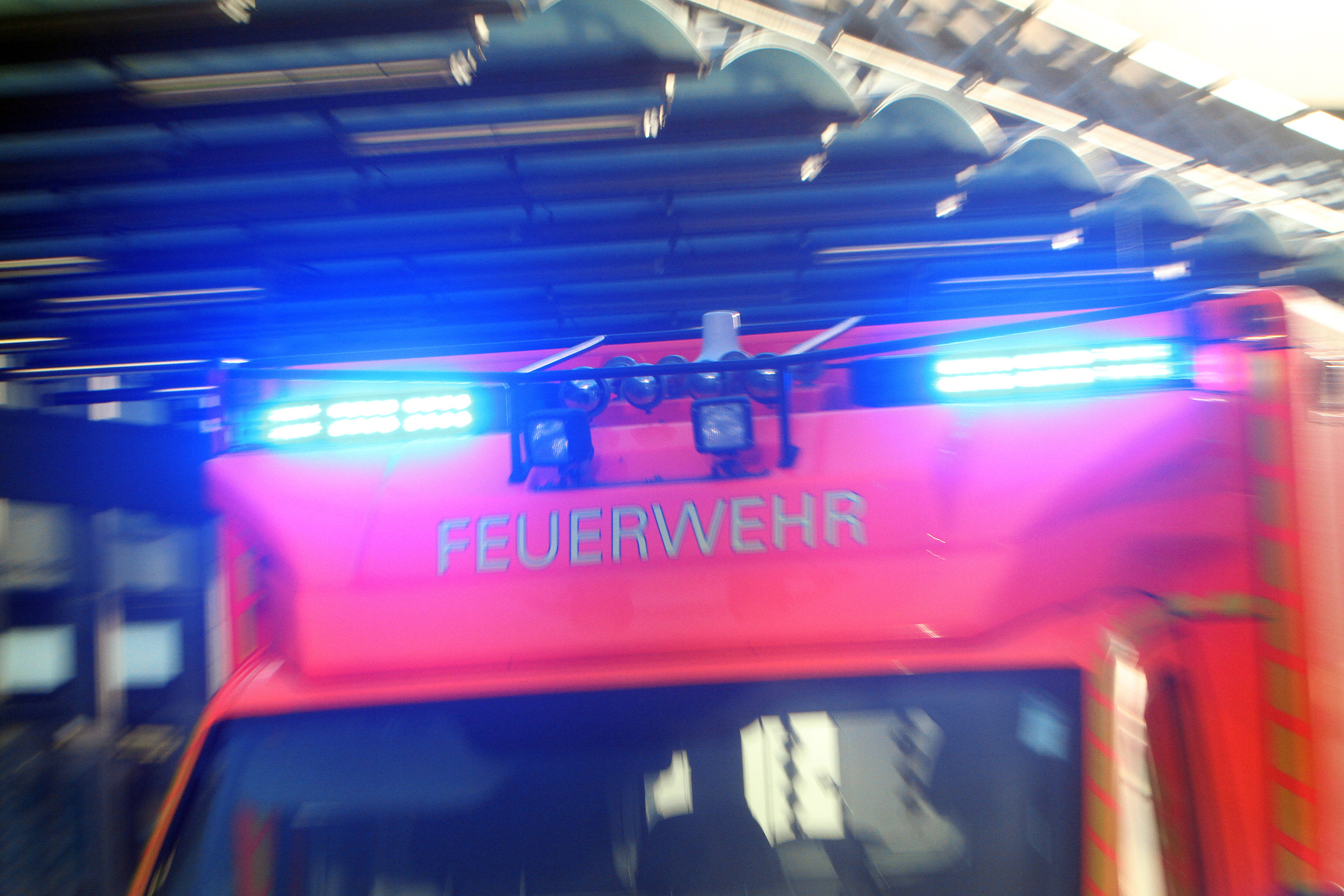 Tödlicher Unfall - Porsche-Fahrer rast Radfahrer tot!