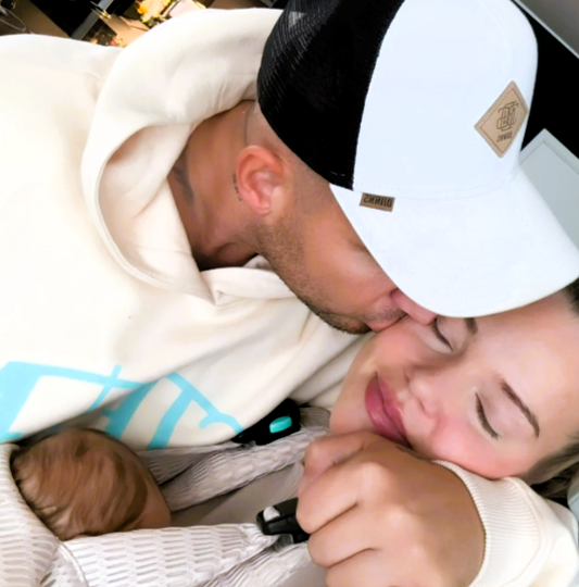 Spektakuläre Wendung? Pietro & Laura posten Kuschelfoto - Das geheime Friedensfoto hier